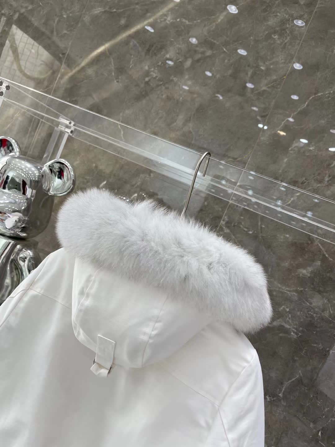Moose Knuckles Fur-Trim Hooded Bomber Jacket Moose Knuckles Fur-Trim Hooded Bomber Jacket
